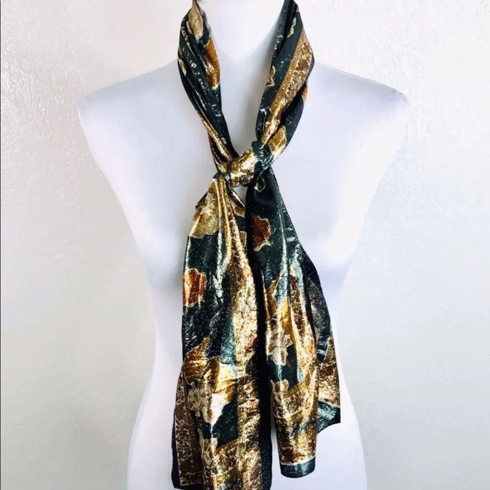 Black and Gold Lame‘  Woman’s Scarf Made in Italy